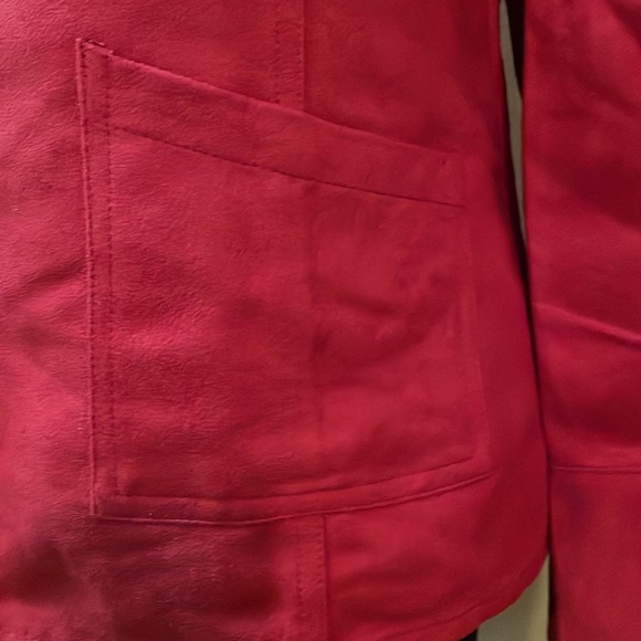 Red Jacket Blazer (M) - Picture 4 of 12